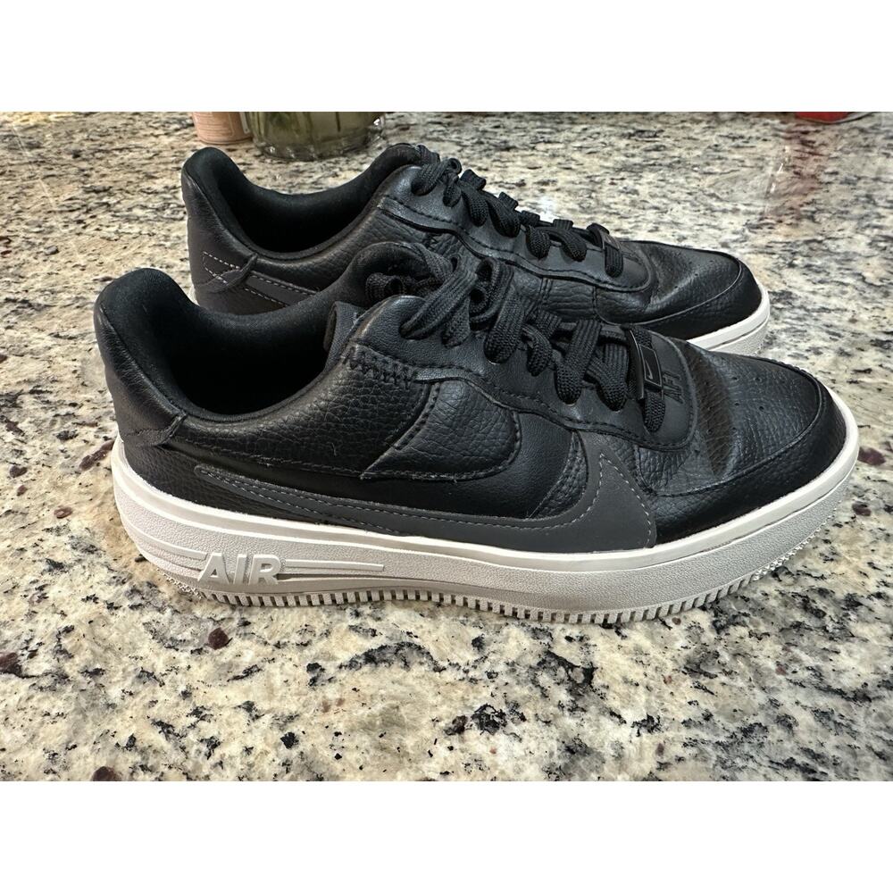 Nike Air Force 1 Platform Black/White Leather Sneaker Women's Size 6
